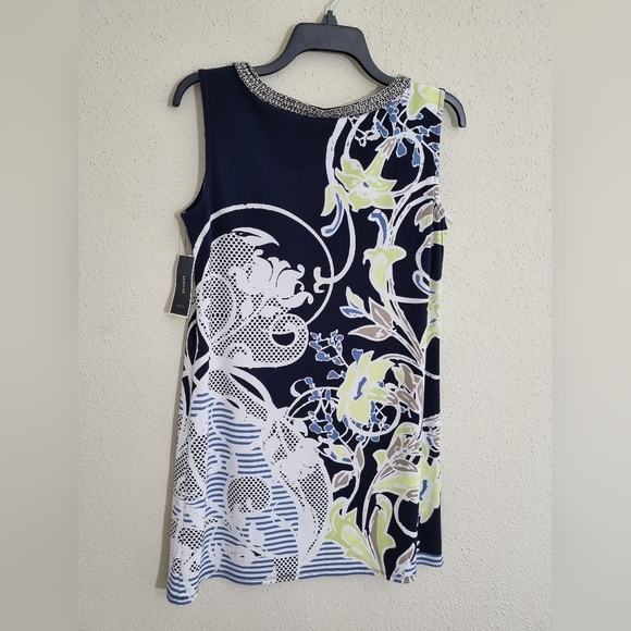 Navy and White Floral Dress - Picture 3 of 7